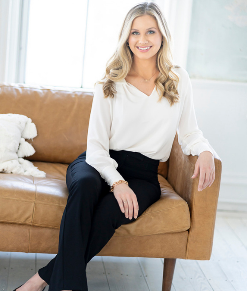 Hannah O'Shaughnessy Salem NH Real Estate Jill & Co Realty Group